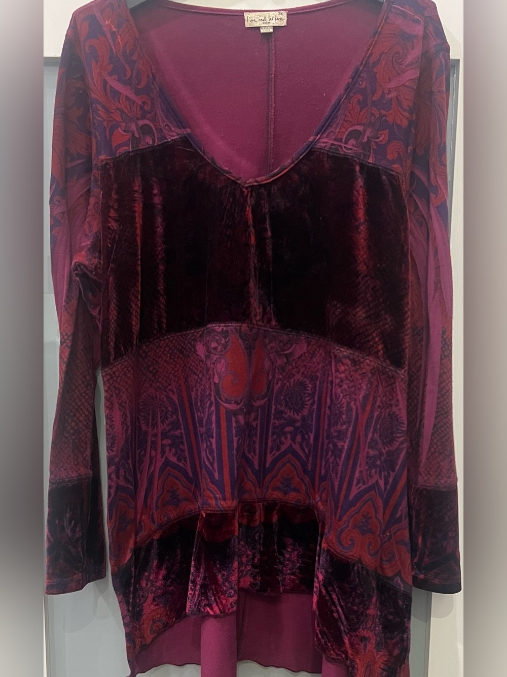 Live and Let Live Women Plus Size 3X Burgundy Purple Tunic Top Blouse